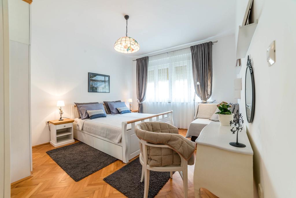 Apartment Aquileia PUY Eksteriør bilde